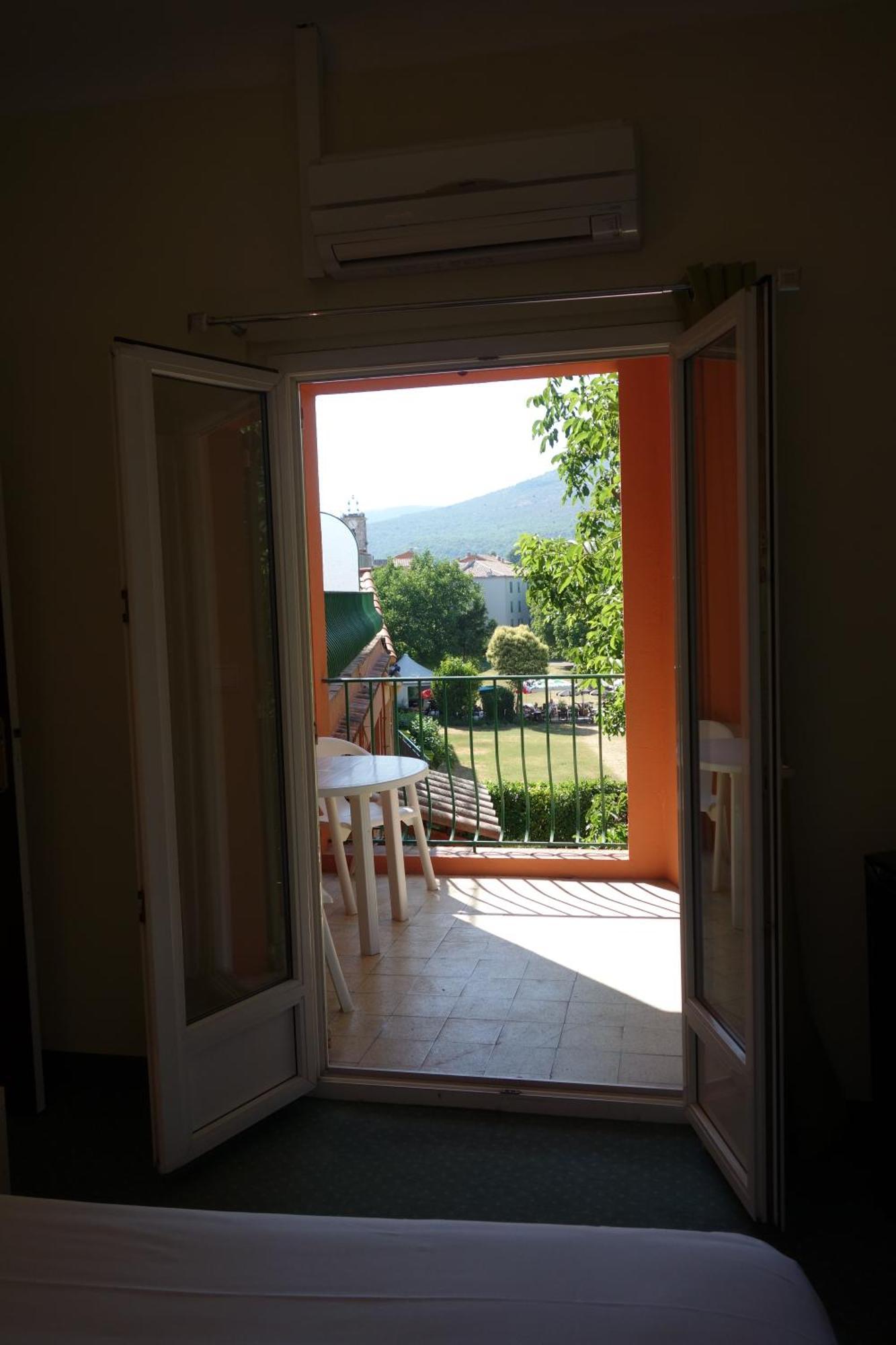 Hotel Le Prejoly Saint-Vallier-de-Thiey Rum bild