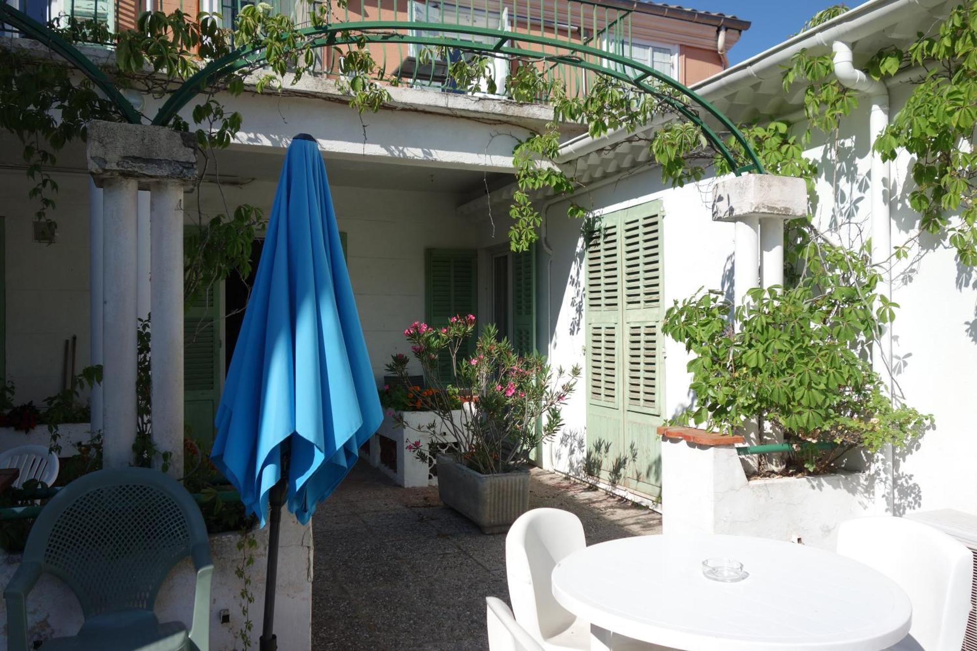 Hotel Le Prejoly Saint-Vallier-de-Thiey Rum bild