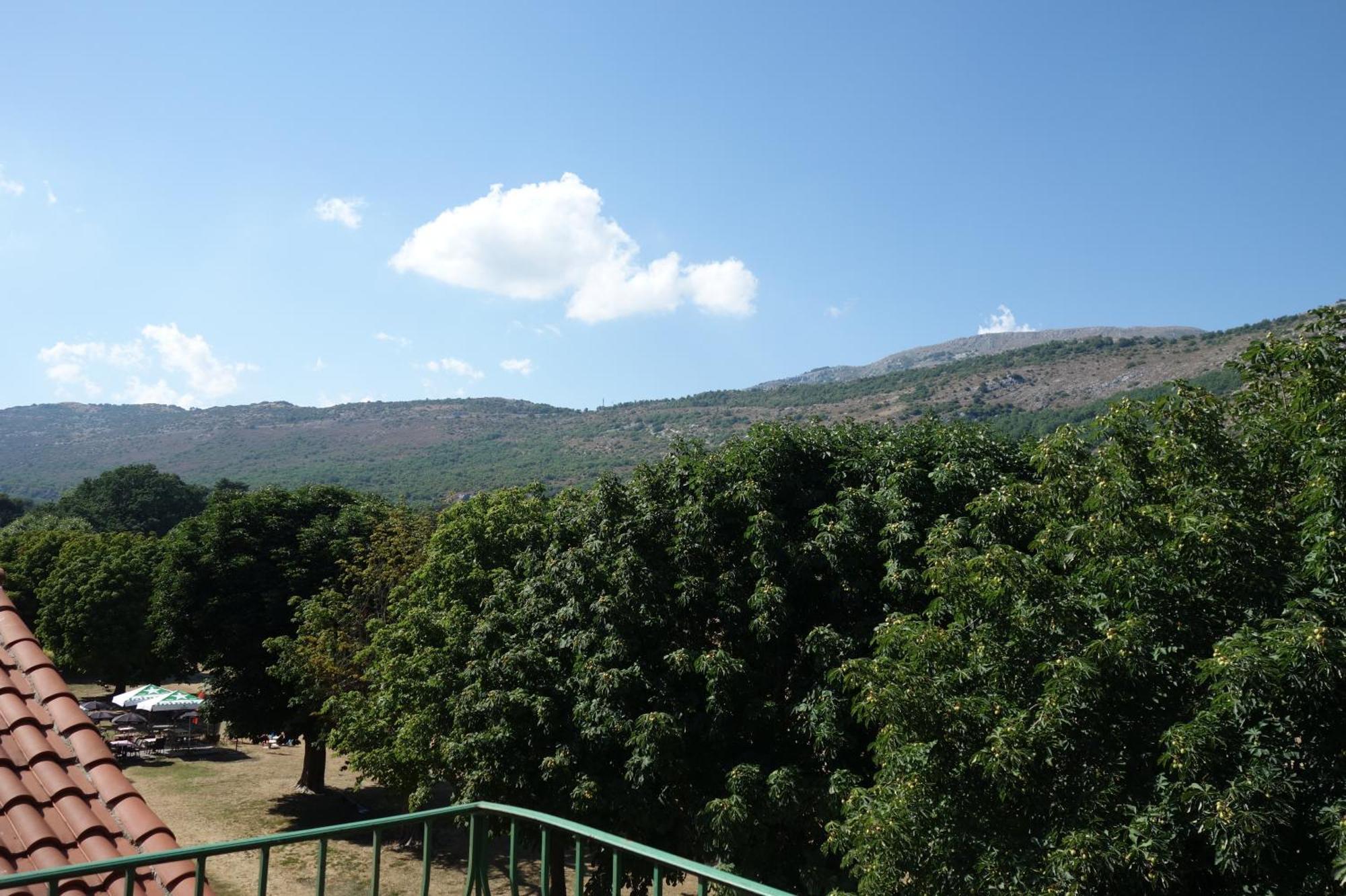 Hotel Le Prejoly Saint-Vallier-de-Thiey Rum bild
