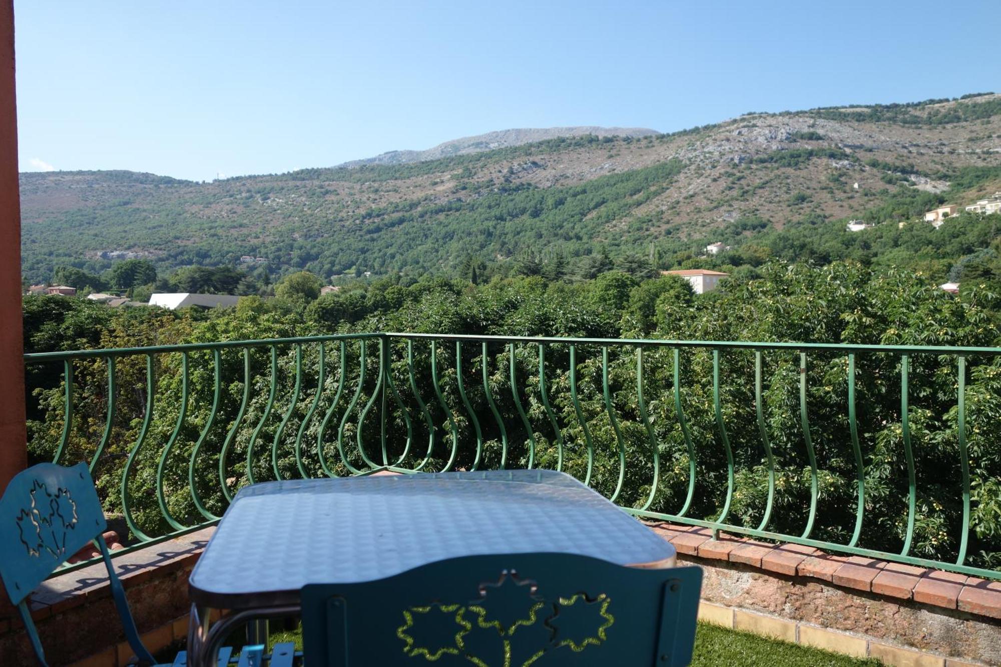 Hotel Le Prejoly Saint-Vallier-de-Thiey Rum bild