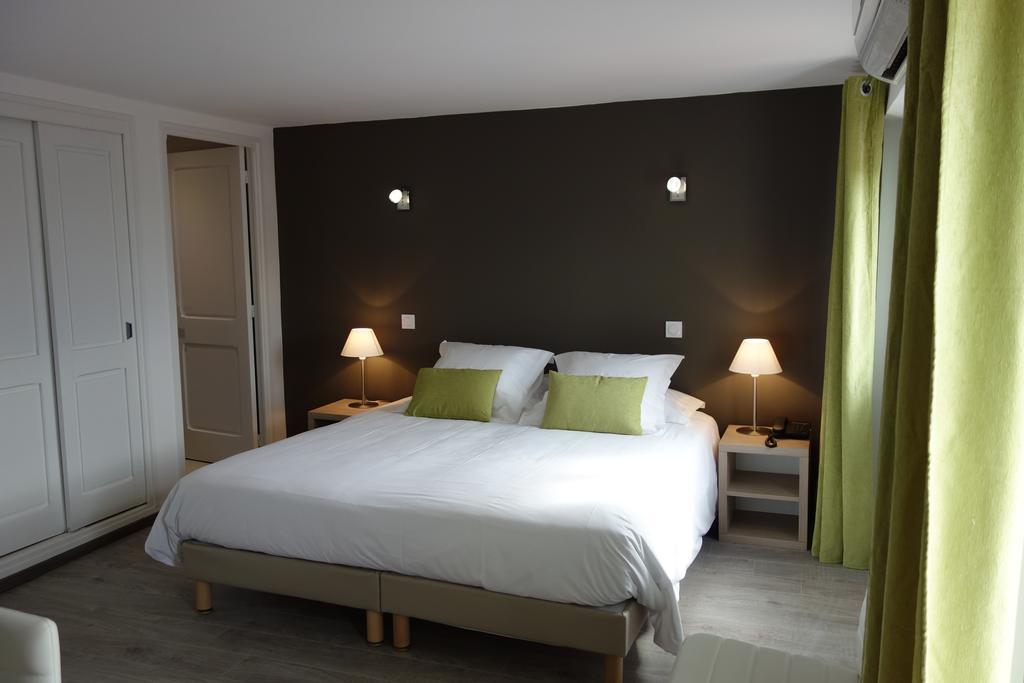 Hotel Le Prejoly Saint-Vallier-de-Thiey Exteriör bild