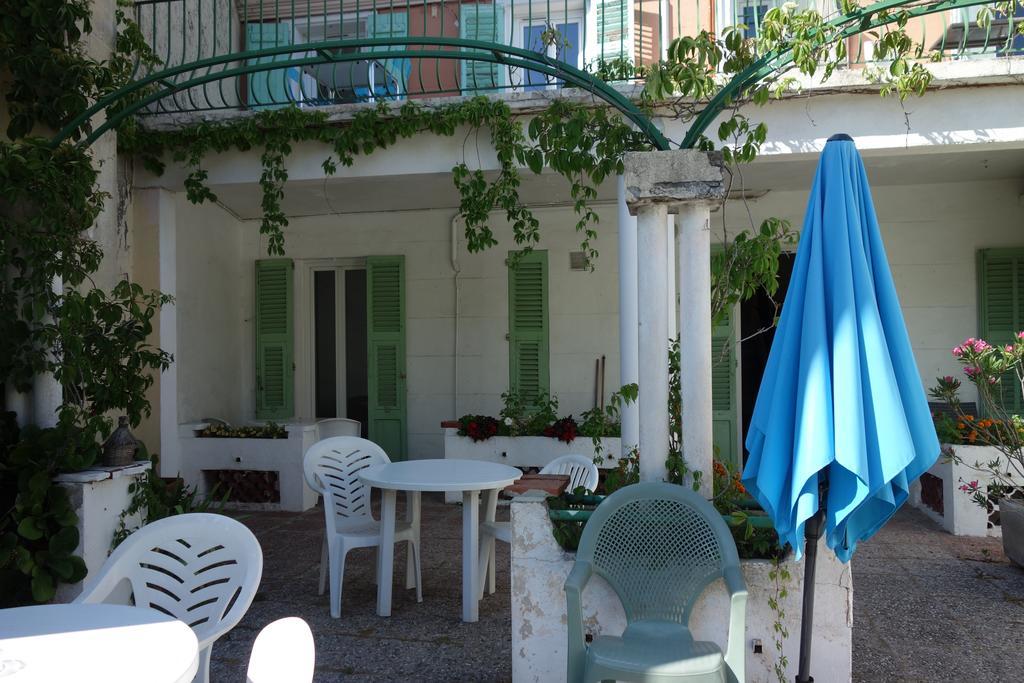 Hotel Le Prejoly Saint-Vallier-de-Thiey Exteriör bild