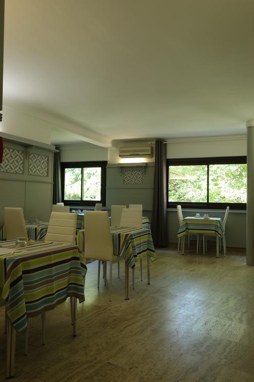Hotel Le Prejoly Saint-Vallier-de-Thiey Exteriör bild